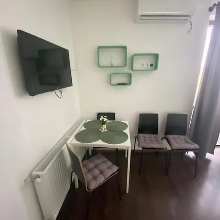 Lexi Classic Apartman Hajduszoboszlo Exterior photo